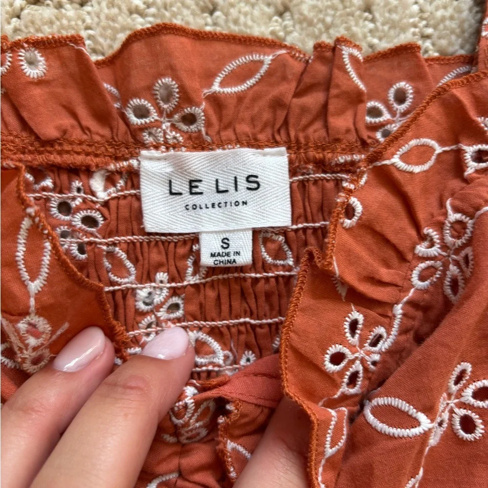 Le Lis Red Ruched Crop Tank Top - Picture 3 of 3